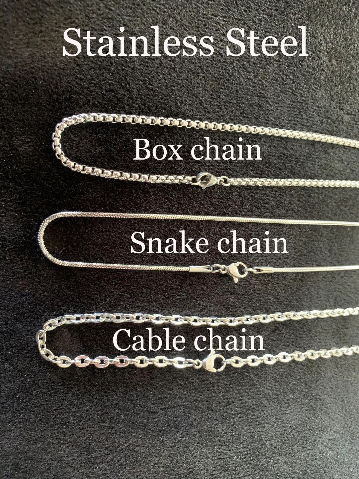 Mom Oval Pendant