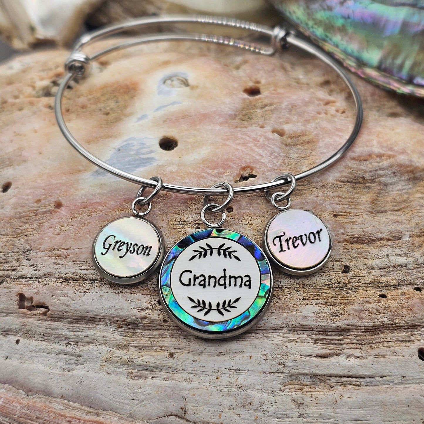 Grandma Bracelet - Custom Grandkid Name Grandma Bracelet - Mother of Pearl & Birthstone Charms - Perfect Gift for Grandmothers