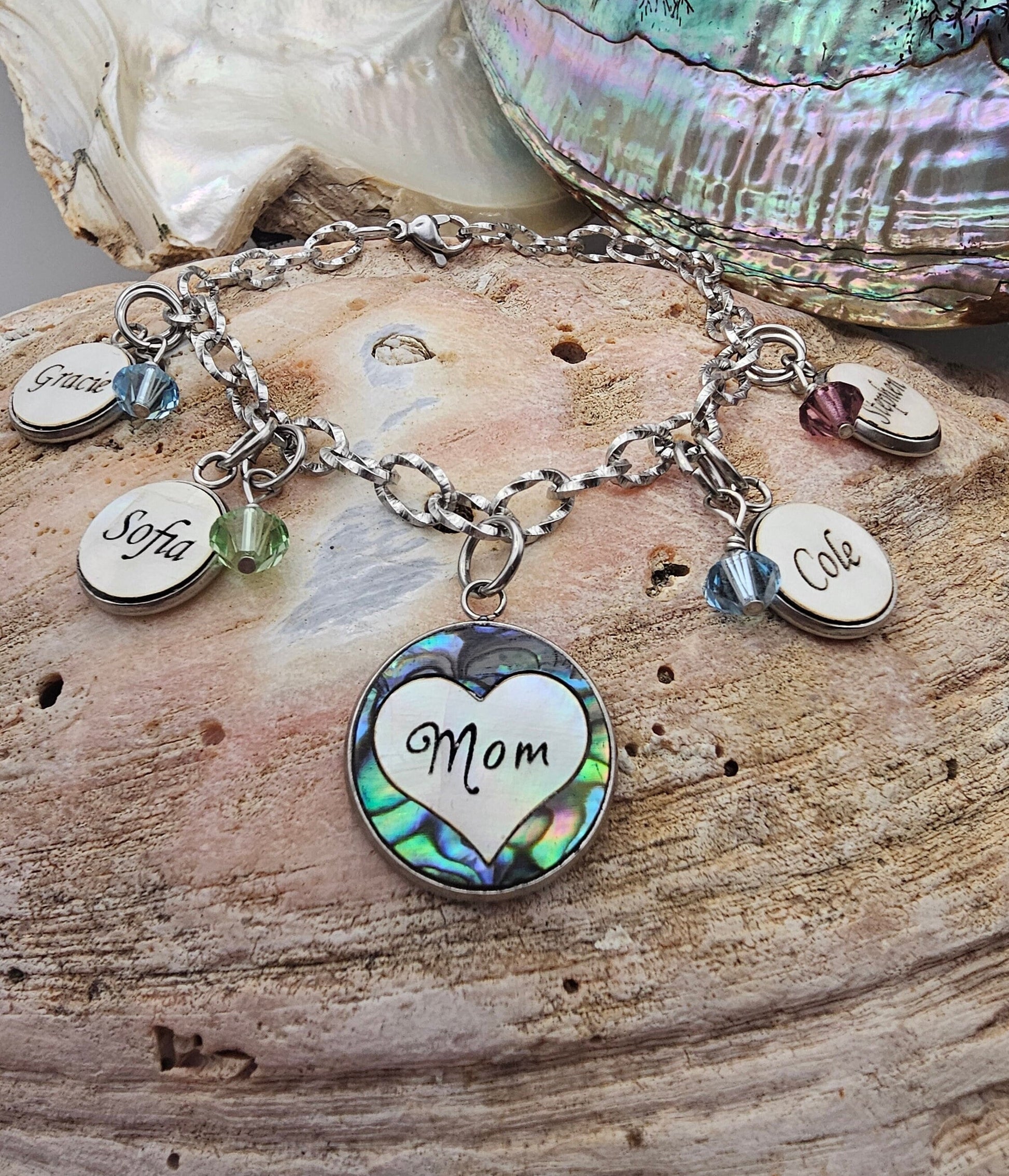 Custom Mom Bracelet with Kids Names - Mother of Pearl Shell, Personalized Birthstones Jewelry for Mother's Day Gift